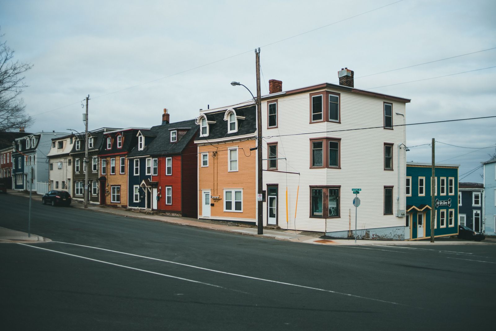 Homes and streets in Bloomfield